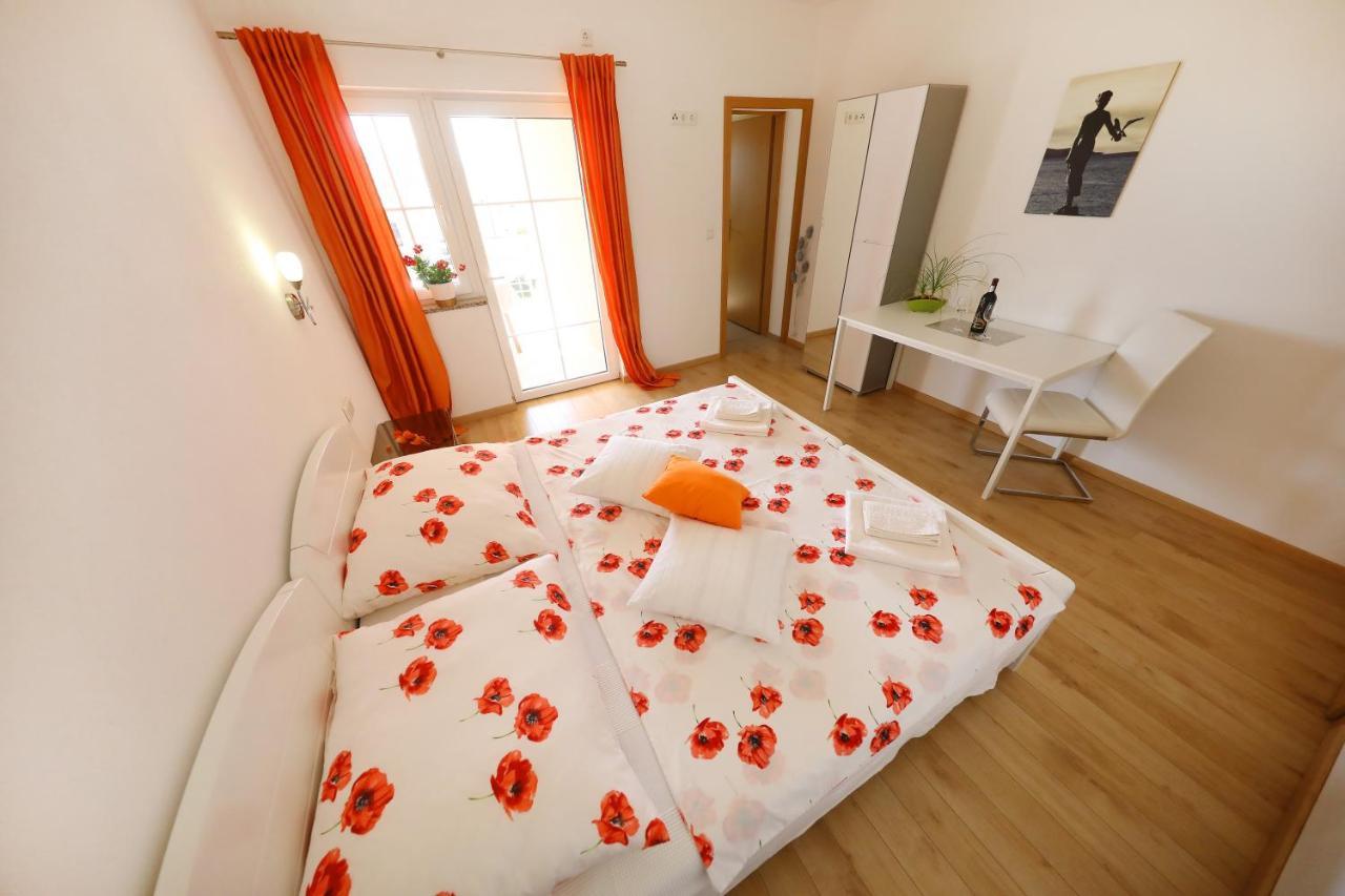 Rooms & Studio Apartmani Flower Bibinje Zewnętrze zdjęcie